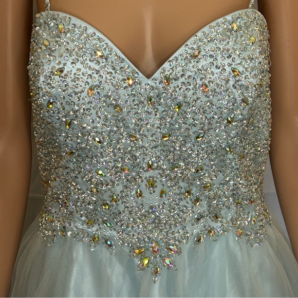 Sean Collection Blue Strapless Gown with Tulle Skirt and Beaded Bodice - Size XL - Picture 3 of 11